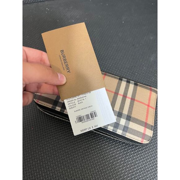 NWT Burberry Elmore Vintage Check Plaid Wallet Authentic Nova Check Zip Around - Picture 6 of 10